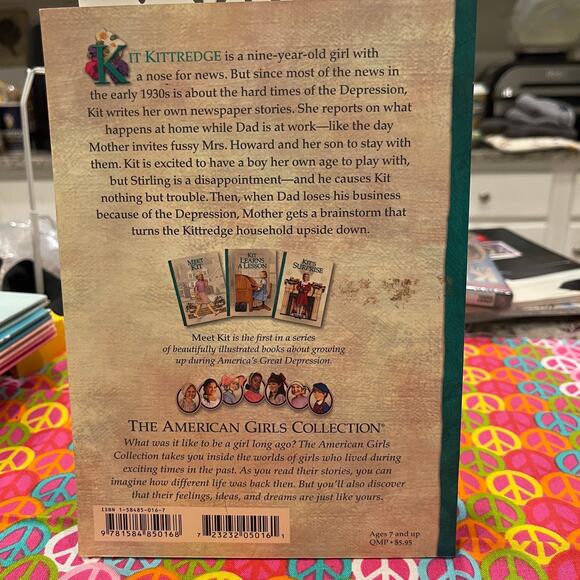 Meet Kit An American Girl Book 1 (Collector series) Paperback Book 1 - Picture 3 of 3